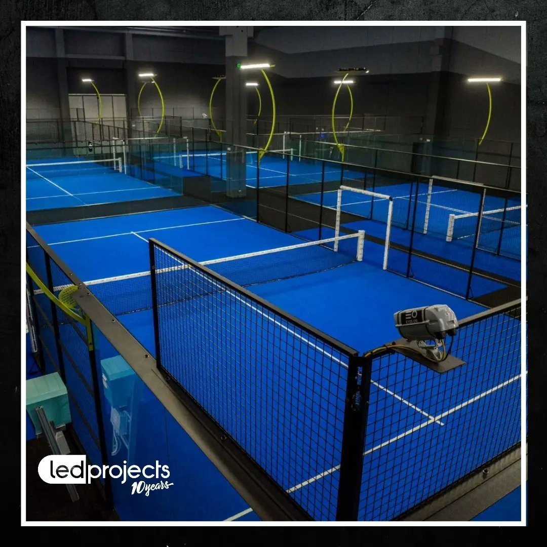 LedProjects's tweet photo. 👉🏽 Padel Hub acaba de abrir sus puertas en Desenzano (Italia 🇮🇹) 

Un nuevo club con 6️⃣ Pistas Full Panoramic @Mejorset con iluminación #LedProjects TV WPT 12x240w

#ledprojects #ledlights #ledsports #padel https://t.co/AFg9HibrOc