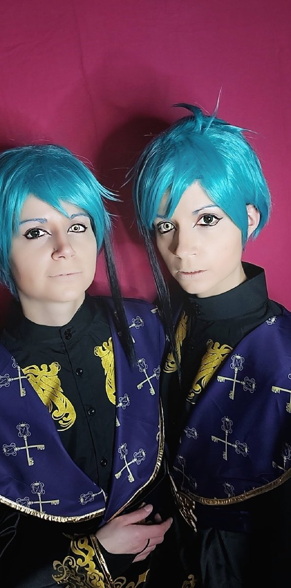 LuxTwinsCosplay's tweet photo. 誕生日おめでとう🎁🎂Jade & Floyd!
#twistedwonderland #twistedwonderlandcosplay #jadeleechcosplay #floydleechcosplay #twstcosplay #ツイステ #ツイステハロウィーン #birthday #twinscosplay https://t.co/4kCQELXwAx