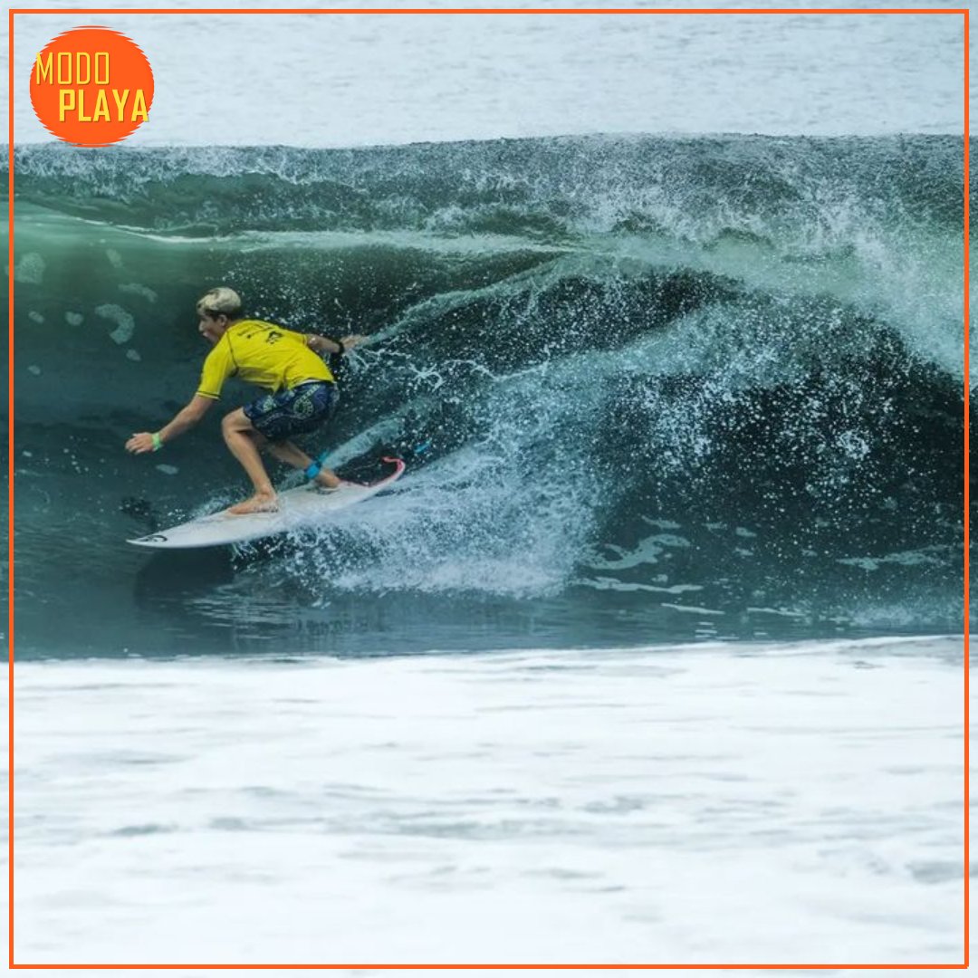 #Surf 🏄 - #ALASProTour 🇬🇹 

¡@Thiago_passeri, campeón y doble podio!

El juvenil finalizó 1° en la categoría Sub 14 en Guatemala y se llevó el título 🏆 además de ser 2° en Sub 18 🥈

📷 @ALASProTour