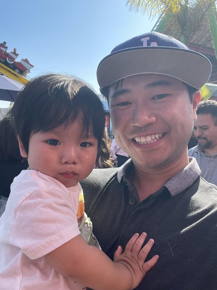 jimmeiah23's tweet photo. With the family enjoying the Party on the Pier for the UCLA Mattel Children's hospital!! Thanks to @UCLA_Pathology 😁 https://t.co/cznPi41A2W