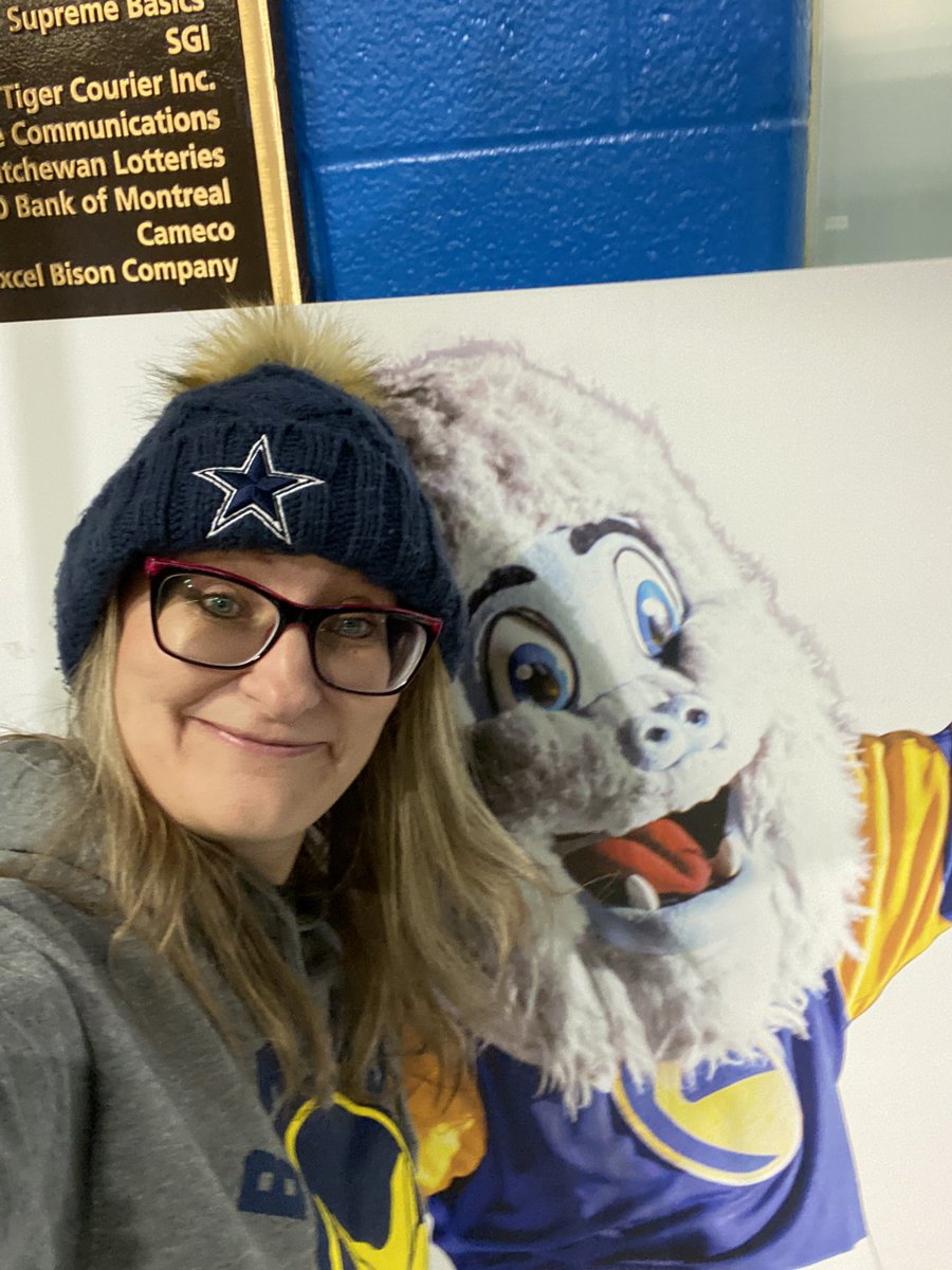 JLebsack's tweet image. Wahoo in the #Bladeshockey barn to celebrate #Pokecheck’s birthday brought to by #Saveonfoods #Saskatoon. There’s goodie bags for the kids packed by the fab staff of all 3 SOF’s stores. Let’s go Blades! Happy birthday Pokecheck 🥳♥️🎉🎂🏒🥅