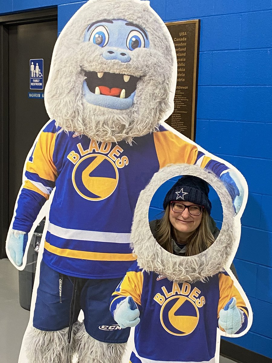 JLebsack's tweet image. Wahoo in the #Bladeshockey barn to celebrate #Pokecheck’s birthday brought to by #Saveonfoods #Saskatoon. There’s goodie bags for the kids packed by the fab staff of all 3 SOF’s stores. Let’s go Blades! Happy birthday Pokecheck 🥳♥️🎉🎂🏒🥅