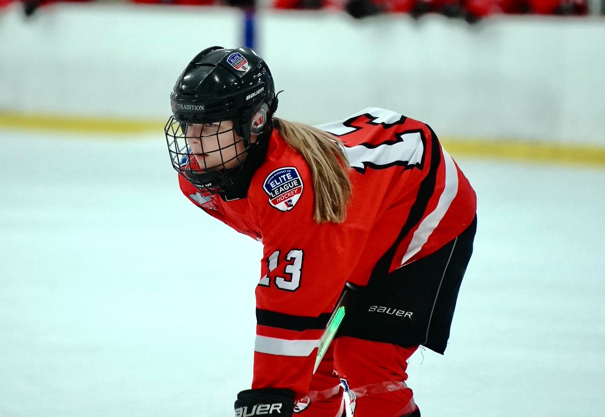 YouthHockeyHub's tweet photo. GHS 

Prohibitive Section 4AA favorite Hill-Murray lists five freshmen and one 8th-grader on its roster 

All five freshmen played varsity hockey last season 

FRESH 
Addy McLay
Lauryn Cottingham 
Jaycee Chatleain
Elliana Engelhardt 
Emily Pohl 

8th 
Olivia Braunshausen https://t.co/PHwWO4vOYl