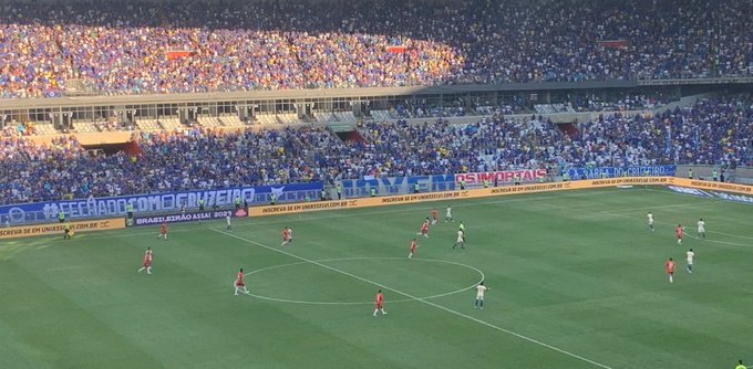 F-MuxSSW8AAw2QN?format=jpg&name=small