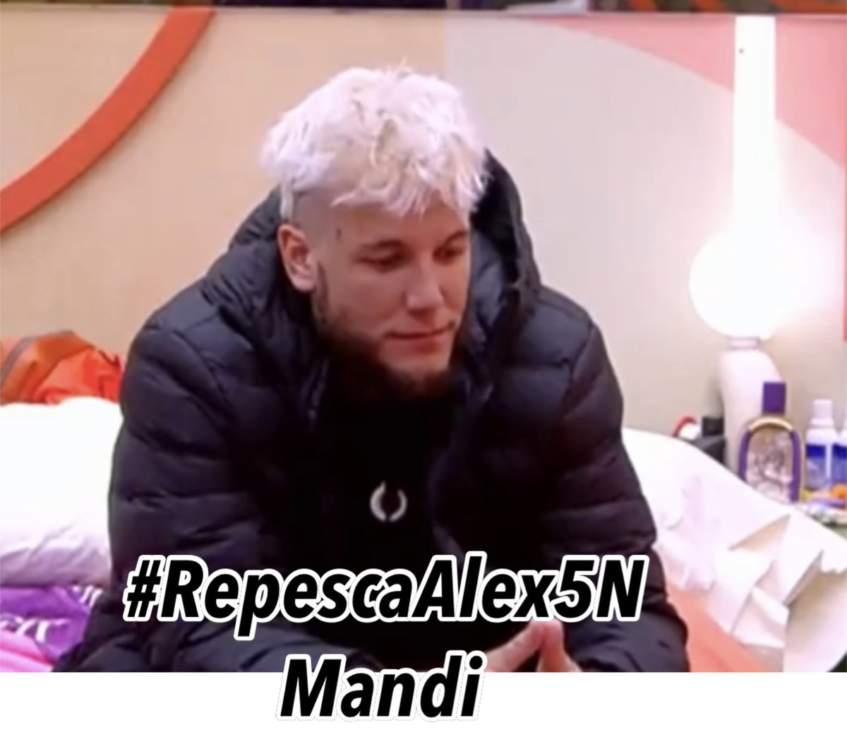 carolin02632391's tweet image. #RepescaAlexDBT8