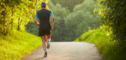 runnea_com's tweet photo. ¿ Estás empezando a #entrenar fuerte y las #agujetas te impiden seguir apretando?
Hoy desde #Runnea te traemos la solución para combatirlas 😎
Entra y entérate 👉 https://t.co/X2hOGwYtTl https://t.co/wVwELprTy4