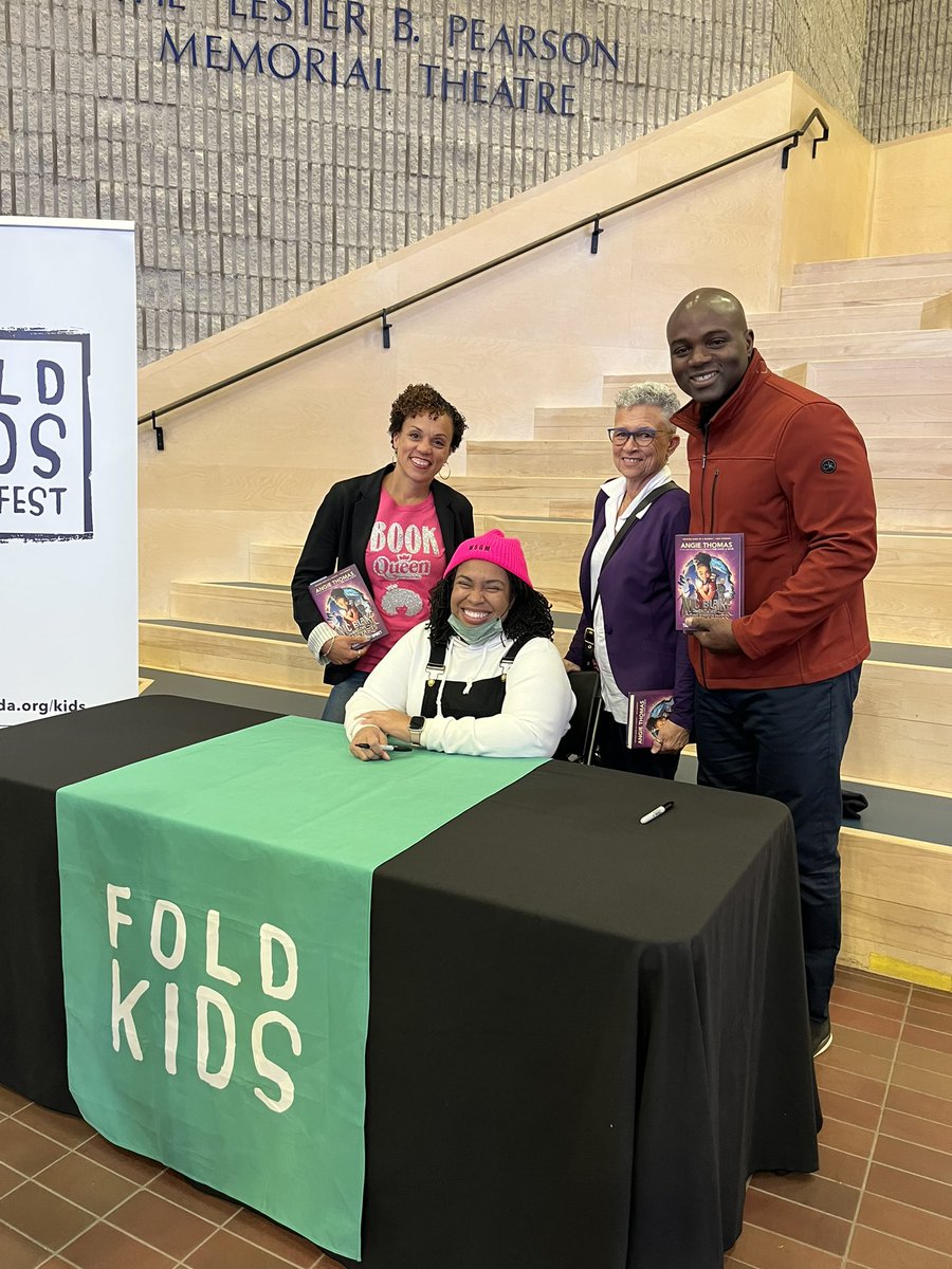 Thanks to @TheFOLD_ for putting on a great weekend and featuring @angiecthomas today! The focus on diverse authors for young people allows them to see themselves in literature and holding space for this festival in @CityBrampton is incredible!