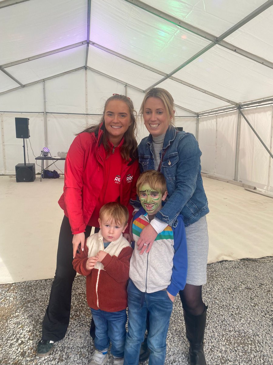 Our Red Patrollers had a ball at the Midleton Together Music Festival! 🤩 The line up was superb with so many amazing acts including Paddy Casey and The Franks and Walters to name a few! 🎶 The festival was for an amazing cause all in aid of the Midleton flood appeal🫶🏼#corksredfm