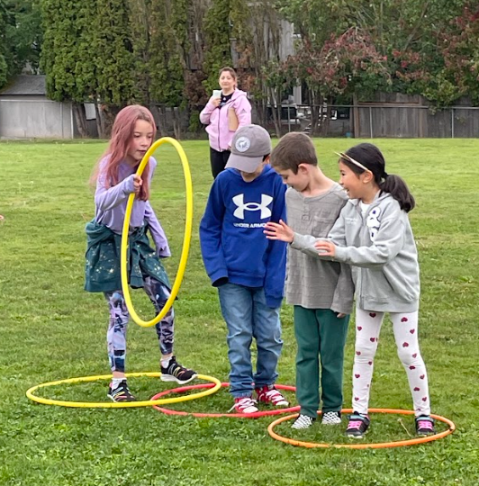 LaddAcres's tweet photo. Day of Play was in September but we still have many fond memories of it. On this day we had a lot of FUN. On this day we played with hula hoops, looked for caterpillars and went on a scavenger hunt. https://t.co/OJzOY48pXU