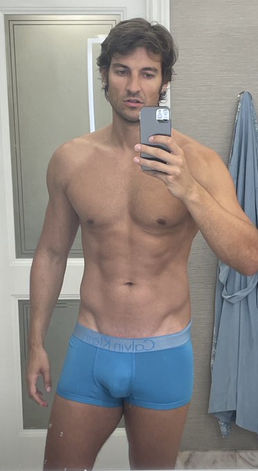 How is your day? https://t.co/jyI4urRDho