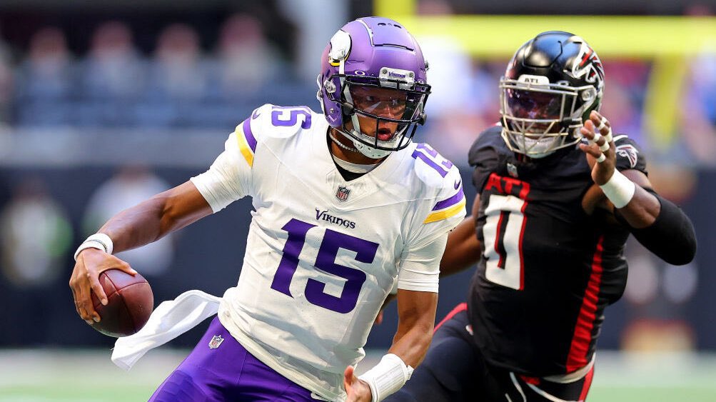 vikingzfanpage's tweet photo. Josh Dobbs today: 

• 20/30 passing
• 158 passing yards
• 66 rush yards 
• 3 total TD’s
• Game winning drive 

On 5 days notice. What a performance! https://t.co/T43s1oCOnU