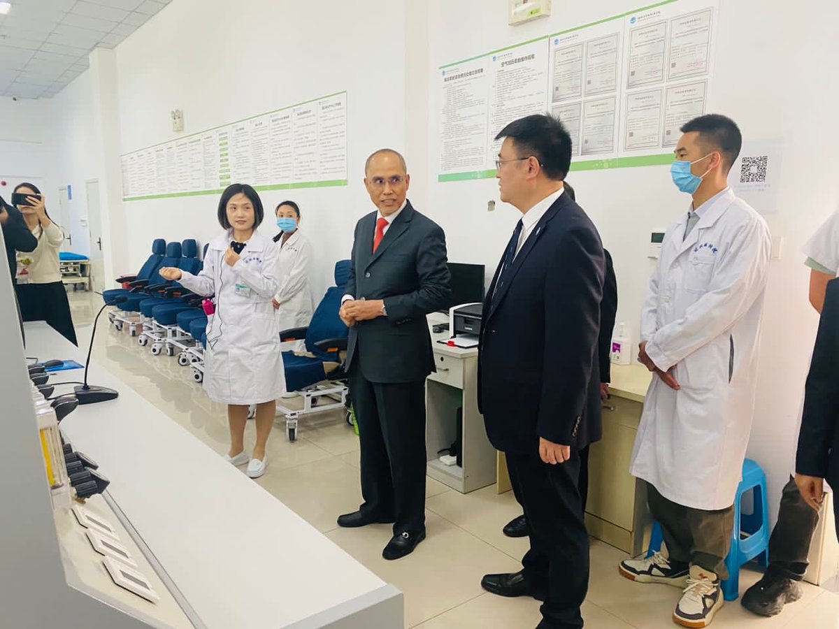 A short trip to Nanchong, China. Visiting First Affiliated Hospital of NSMC. Impressive facilities. Looking forward for future collaborative research & projects between MSU & NSMC. @MSUmalaysia @researchMSU