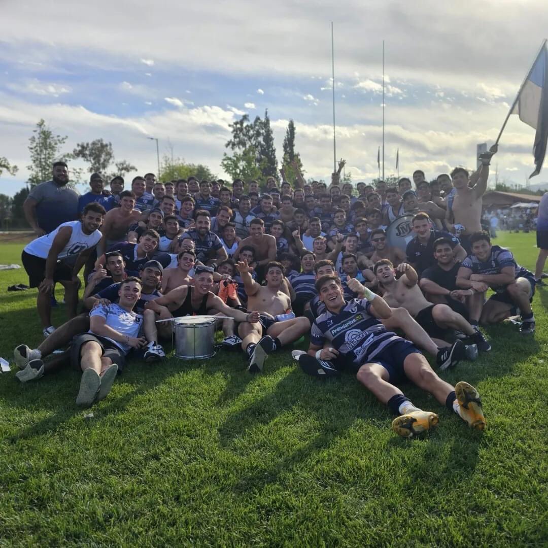 Un orgullo enorme estar en la final del Torneo del interior y encima jugar otra vez de local 💙🐍🔥 

Felicidades a todo el plantel y staff y a toda la gente que viajo para apoyar al club. 

Vamos por la mejor semana de nuestras vida🙌🏻