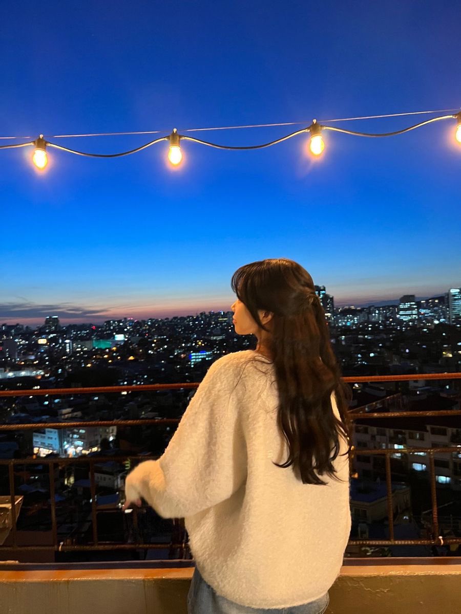 yulcentric's tweet photo. me when i leave for over a year just to come back and serve you all yuri gf material pics 💁🏻‍♀️

— @JOYURI_offcl #IZONE #아이즈원 
#アイズワン #YURI #유리 #ユリ ｡ 🤺 ☆ https://t.co/OZnra4fwgb