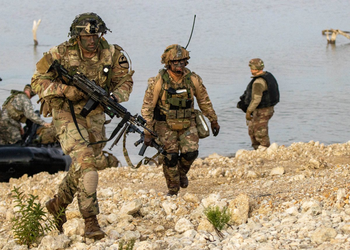 1stCavalryDiv's tweet photo. We have the most dedicated Troopers on the planet. Ready to win any fight, anywhere.
#remagenready | #cavready | #LiveTheLegend | #FirstTeam | #Readiness | @iii_corps @FORSCOM @USArmy @1BCT1CD @3dUSCAV @36thENBDE https://t.co/hYbFJOx610