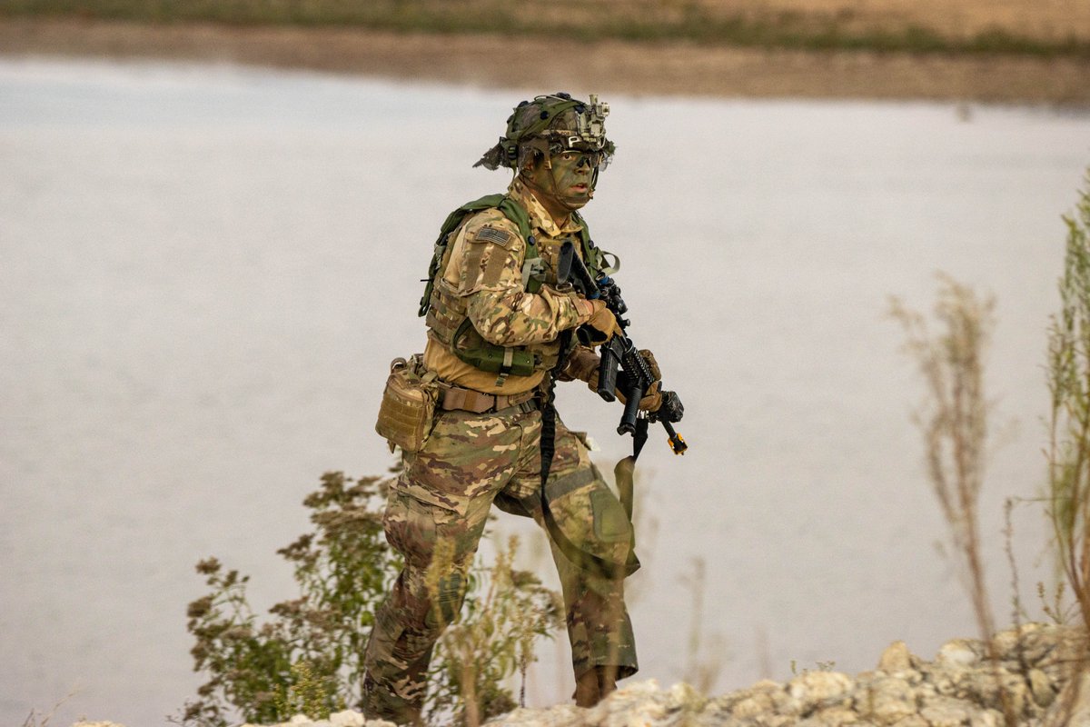 1stCavalryDiv's tweet photo. We have the most dedicated Troopers on the planet. Ready to win any fight, anywhere.
#remagenready | #cavready | #LiveTheLegend | #FirstTeam | #Readiness | @iii_corps @FORSCOM @USArmy @1BCT1CD @3dUSCAV @36thENBDE https://t.co/hYbFJOx610