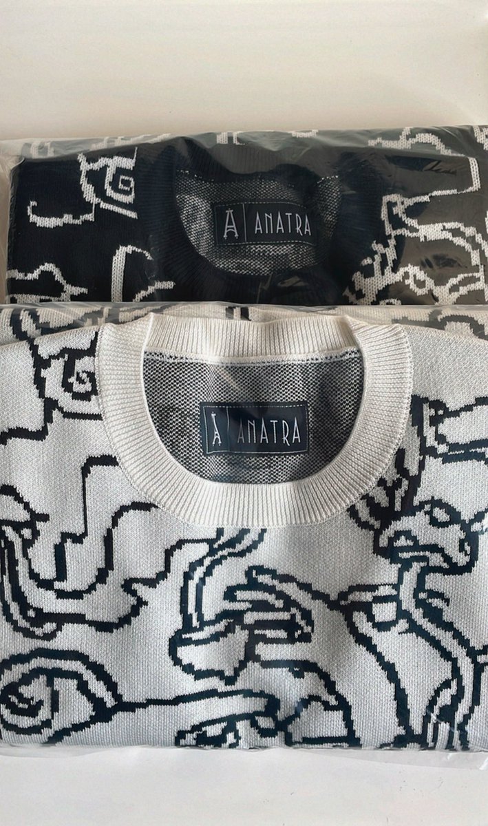 itsjmejme's tweet photo. New sweaters arrived. 😎 https://t.co/4EmrFgrrj9