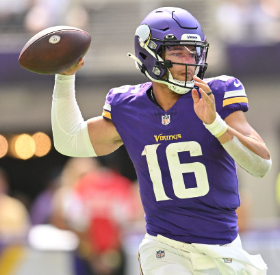 Minnyplug on TikTok tweet media