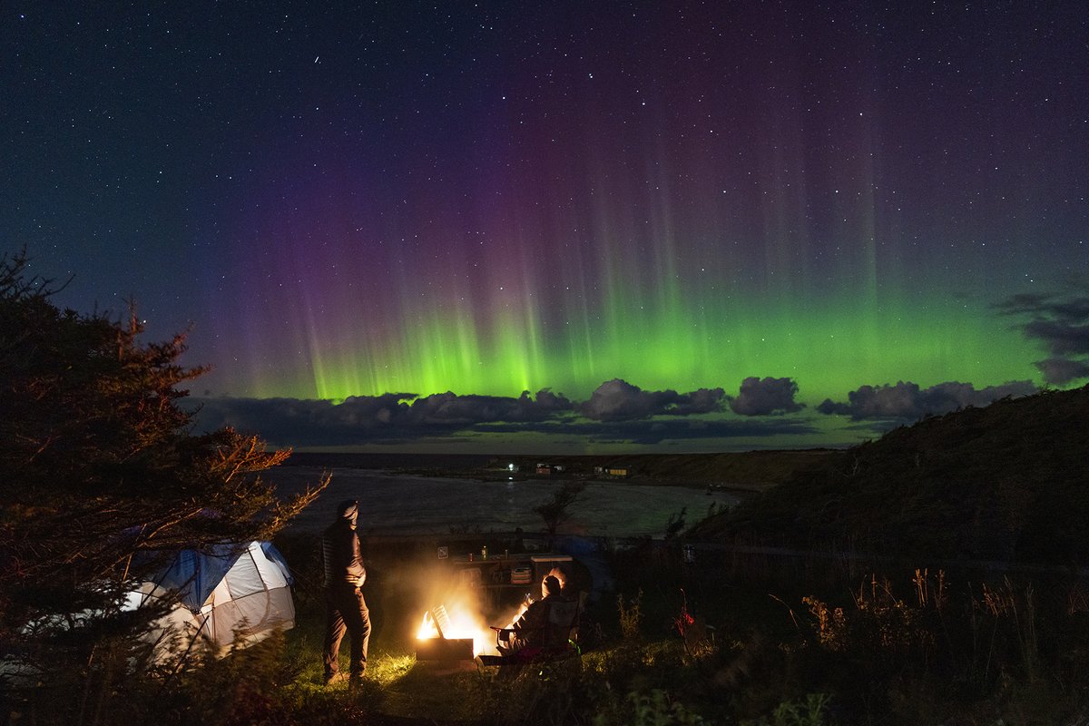 jmweb's tweet photo. Some opportunities to see the Northern Lights over the next little bit.

Get some extra sleep and make sure your batteries are charged!
#NorthernLights #Auroraborealis #cdnwx https://t.co/ScFYbkL7Ca