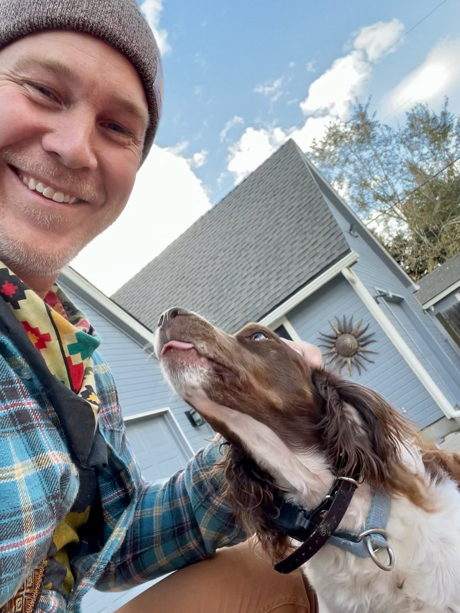 JimmyforBoise's tweet photo. Another great day of GOTV knocking! 🚪🍂

I won't be on the ballot this year, but proud to support Councilmember Colin Nash this morning to make sure folks have everything they need to vote. 

I'd love to have you join us! Learn more + sign up at: https://t.co/Cv0RYo8H8S https://t.co/t3fiVX4bGm
