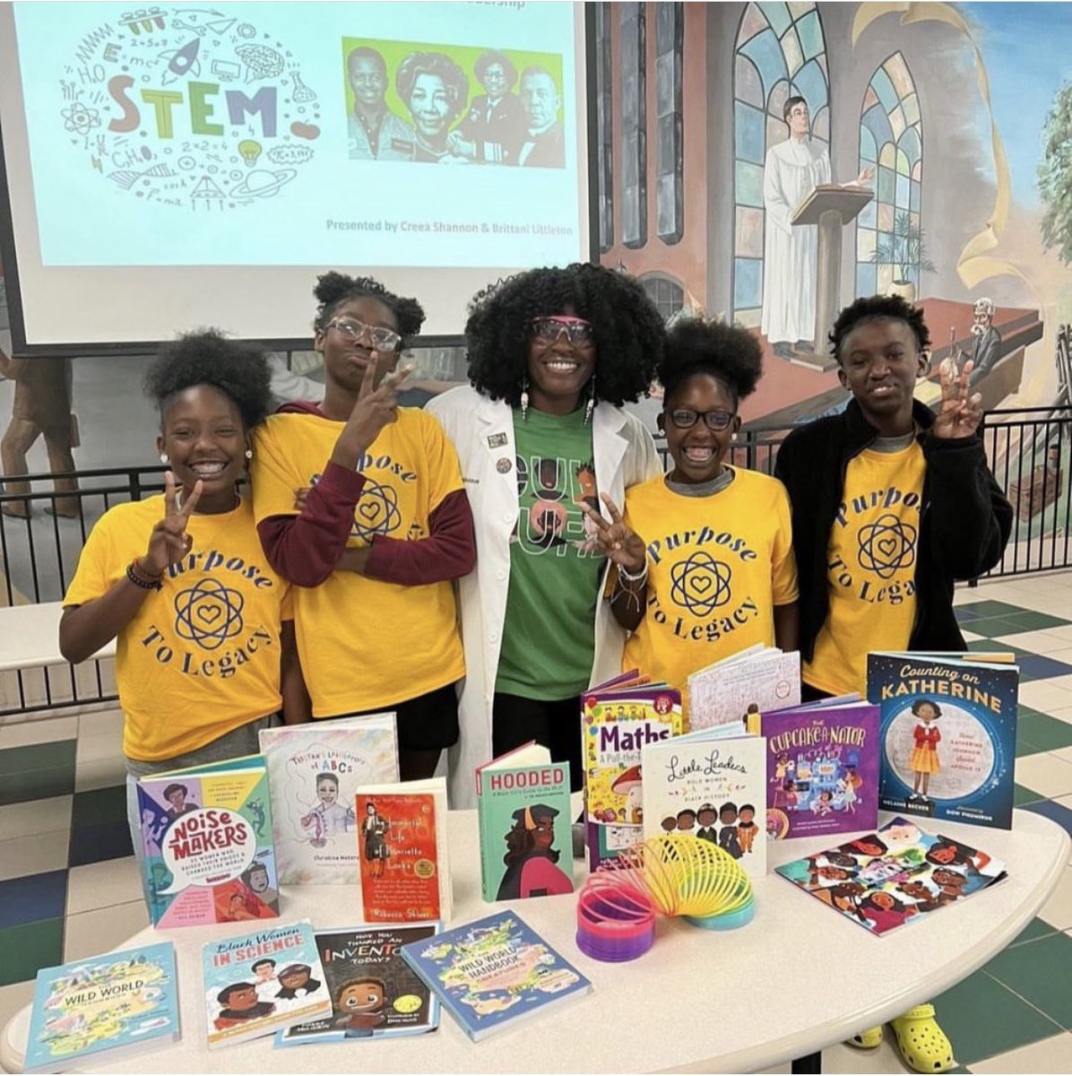 Cre_Shannon's tweet photo. #NationalSTEMday is 11/8🧬 I'd be thrilled to join your show and discuss my STEM journey and my initiative to inspire and empower young minds in the field of STEM. 💡📚🔬👩🏾🔬🧬💕 #STEMInspiresMe LinkInBio
#literacy #education #STEM #science #tech #womeninstem
@GMA @CBSMornings https://t.co/U6D1RXLBj5
