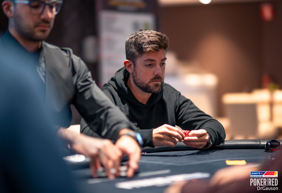 poker_red's tweet photo. Álex Romero 'And1ero' cae eliminado en la primera mano tras el descanso
@CEP_Poker @PokerStarsSpain @CasinoAdmiralSV #CEPSevilla
Nivel: 29 Ciegas: 50k / 100k Ante: 100k
5/603
https://t.co/wxxqawJG1y https://t.co/i2u88moKOx