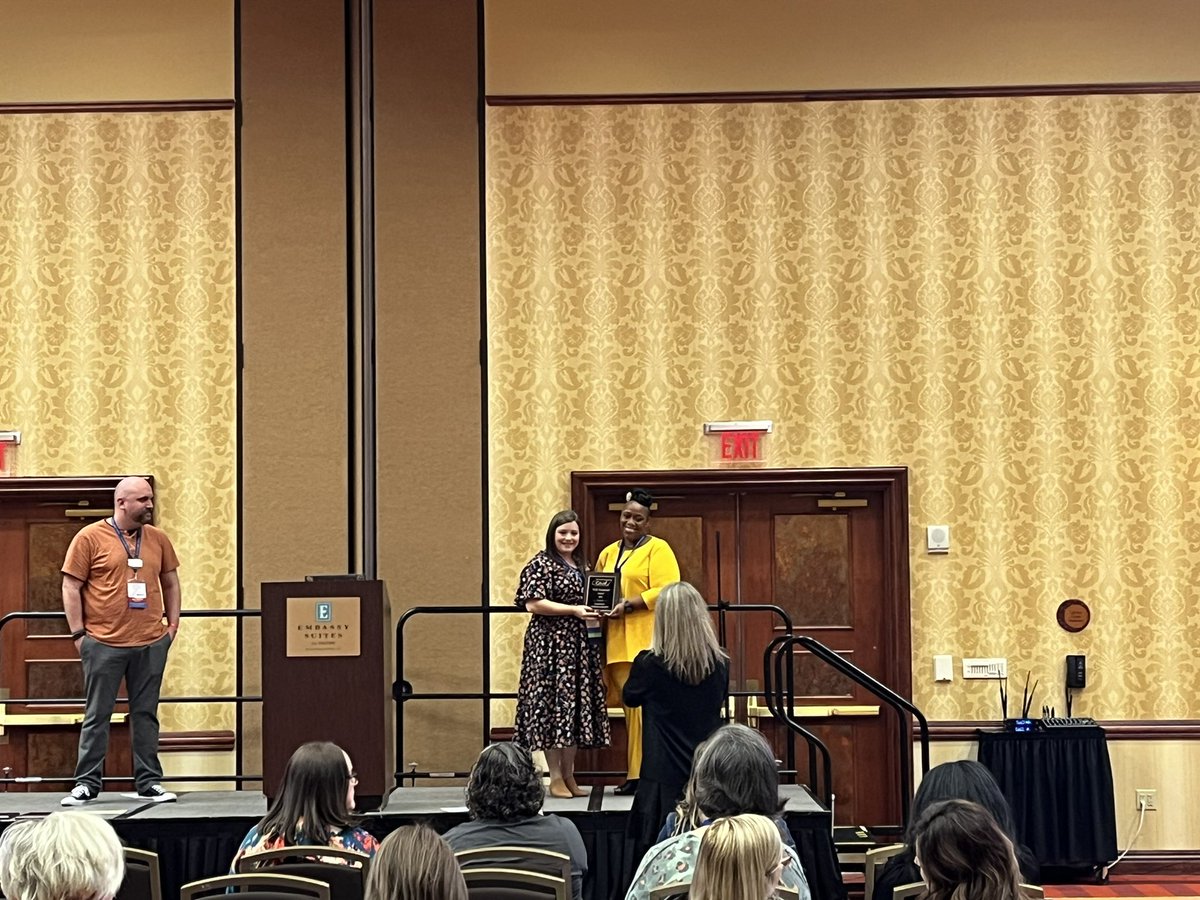 MNPSLibraryServices tweet media