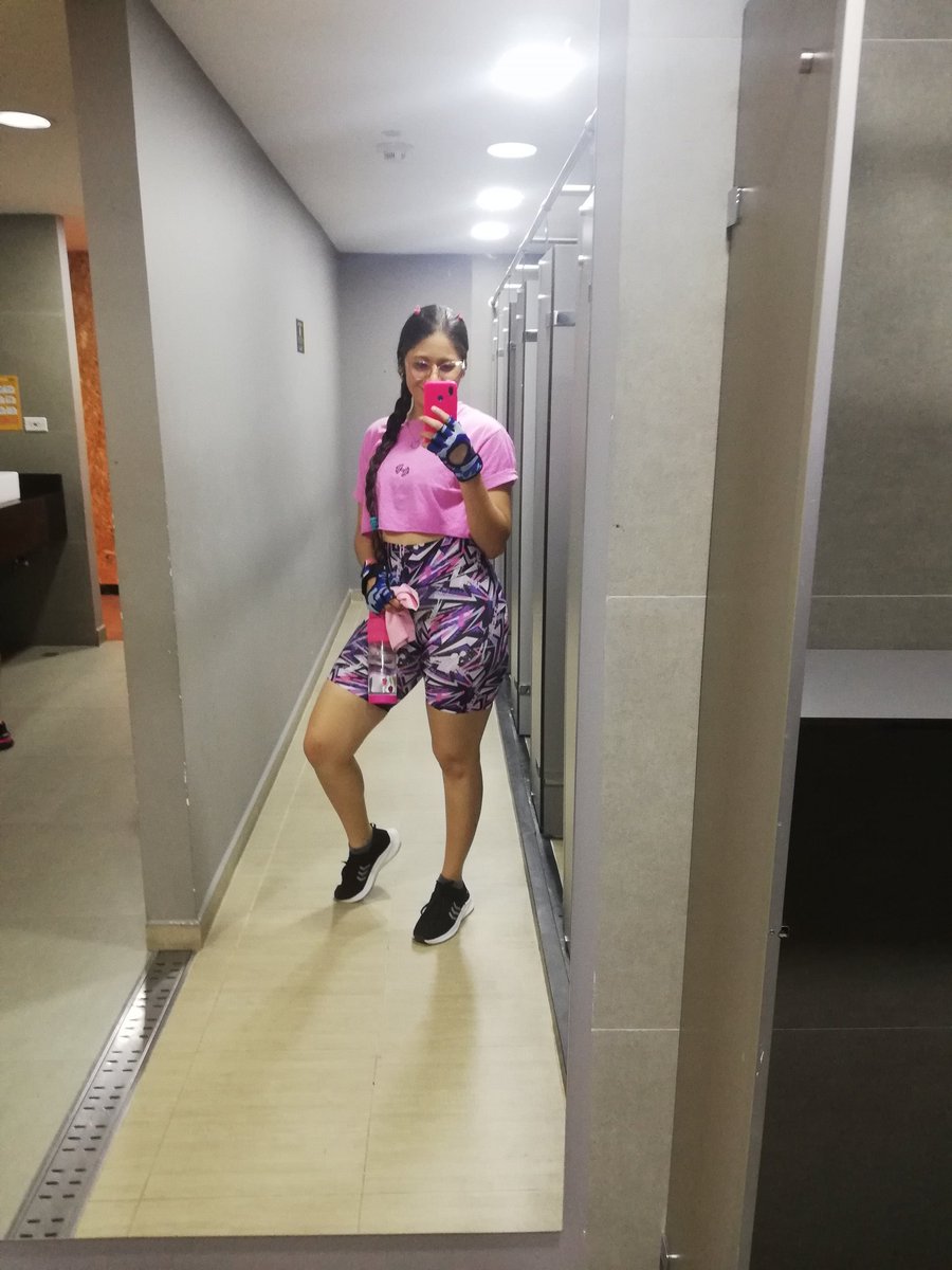 darp_11's tweet photo. Viviendo el proceso💯💜💪🦵 https://t.co/7E2vU591bj