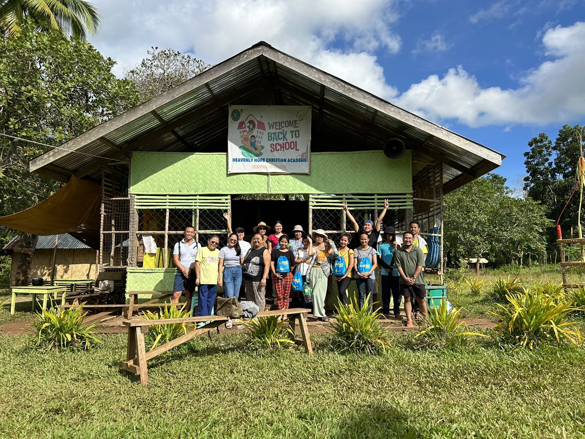 ChrisP3drosa's tweet photo. Medical Mission: Healthcare provided to 200 community members in rural Philippines.

Medical and Health check ups
Eye care
Wound care
Provided medications and vitamins
Health education
Health promotion

#CommunityEngagement 
#primaryhealthcare 
#healtheducation 
#healthpromotion https://t.co/m7gAZ1nXuA