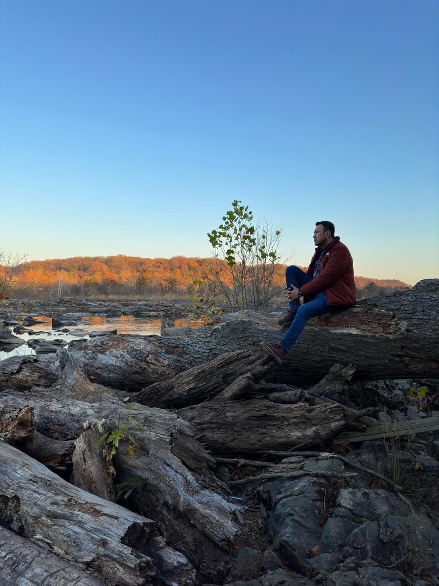 HectorECastroJ's tweet photo. ¡Listos para lo que viene! #GreatFallsPark #Virginia #Fall 🍁🍂🦆 https://t.co/7DZ0q6nQgN