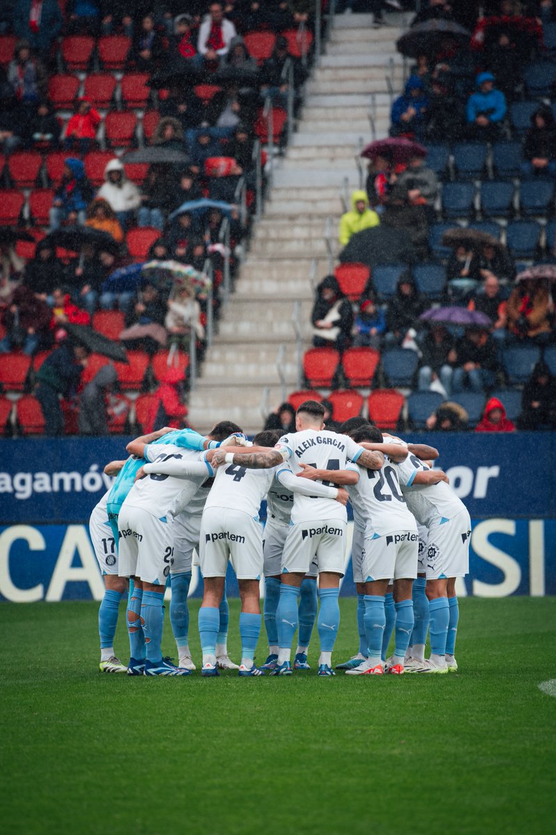 GironaFC's tweet image. Ser líders de Primera no és un somni, és una realitat. Però ens hem guanyat el dret a seguir somiant. Bona nit, líders!