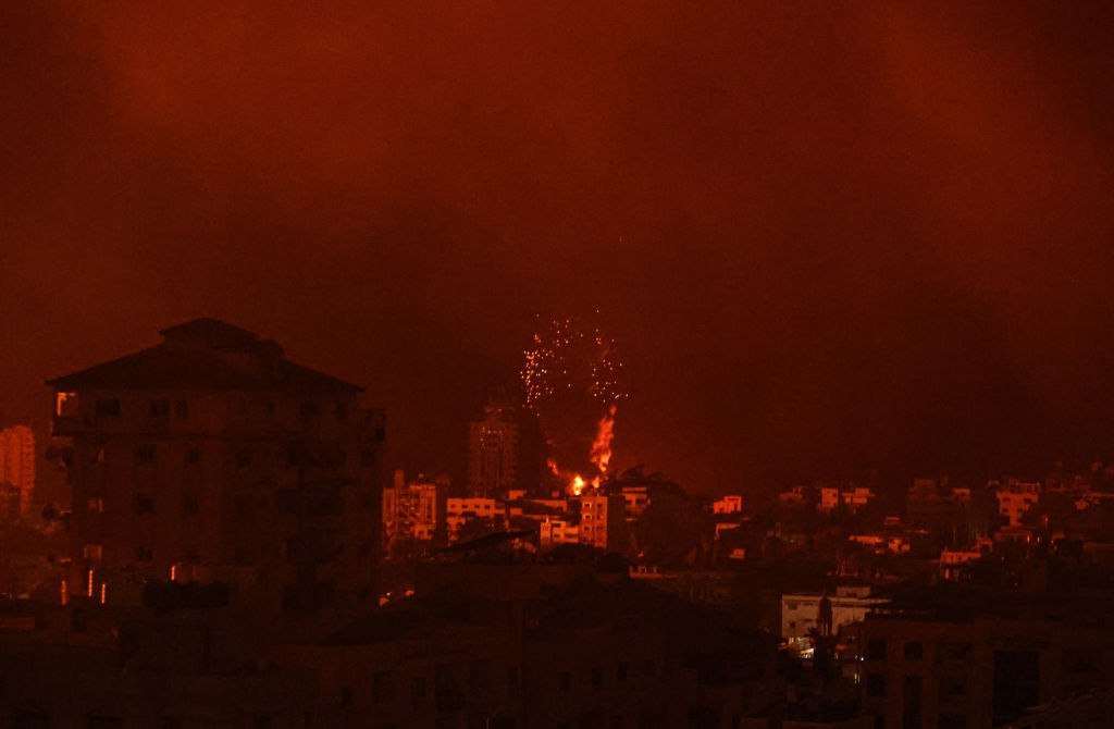 EgyptianDadjoke's tweet photo. Save Gaza save the kids #غزه_الان https://t.co/GdefbG9SfU