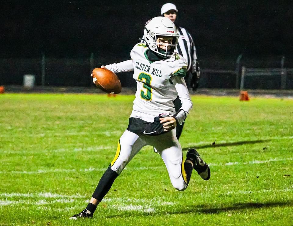 CHHS JV win over JRHS JV final game of the season 
#qb #vhsl #highschoolfootball 
<a href="/undefeatedqbt/">Undefeated Quarterback Training</a> @ShawnSage <a href="/SeanRobertson_/">Sean Robertson</a> <a href="/VHSL_/">VHSL Athletics</a> <a href="/CHHSAthletics/">Clover Hill Athletics</a>
