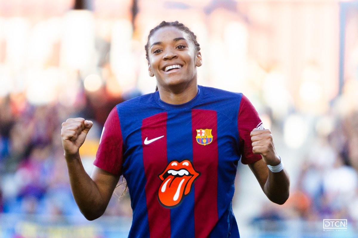 _DeTacon's tweet photo. 💬 El FC Barcelona desmonta al Sevilla FC (8-0)
⚽️ Salma Paralluelo (x4), Hansen, Mariona (×2), Torrejón
🃏 Primer POKER (en menos de 45 min.) de la zaragozana en el futbol

📷 @judit_cartiel
#LigaF #FCBarcelona #SevillaFC https://t.co/LFVOgVPuyb