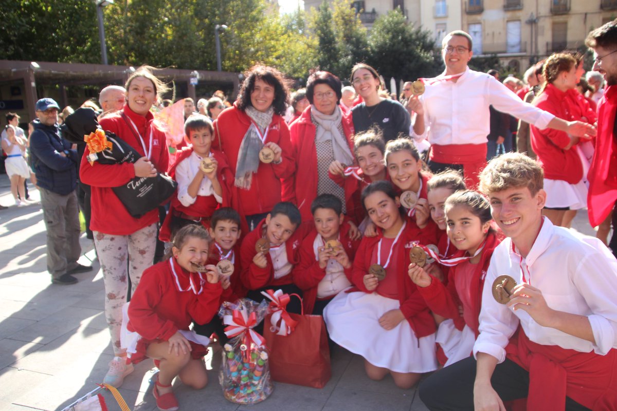 Grup Sardanista Maig tweet media