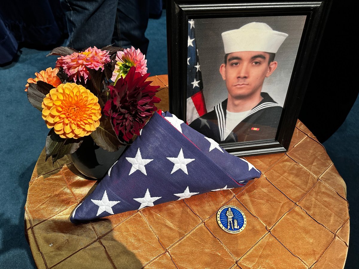 We honor the legacy of YN3 #ShingoAlexanderDouglass & his service aboard #USSFitzgerald. His sacrifice is a somber reminder of the dedication and 
 bravery, our #sailors embody. #USNavy #HonorOurFallen 🇺🇸 #MomentofSilence