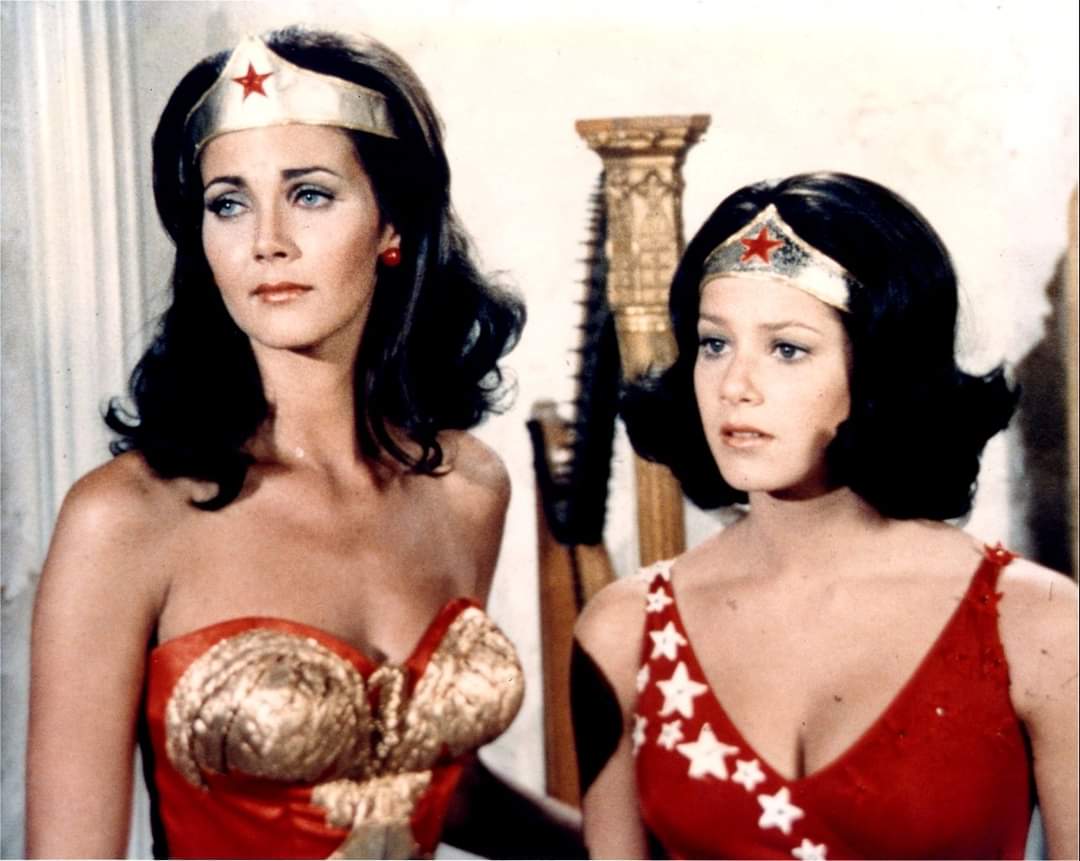 #LyndaCarter and #DebraWinger. #WonderWoman and #WonderGirl.