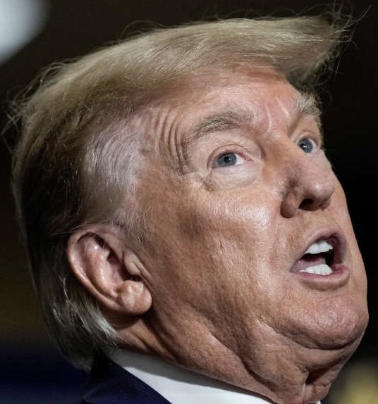 OccupyDemocrats's tweet image. BREAKING: Legal expert predicts that indicted 2024 Republican presidential candidate Donald Trump will “explode” tomorrow when he testifies under oath at his $250 million New York fraud trial.

In an interview today on CNN, former federal prosecutor Jennifer Rodgers declared, “ I…