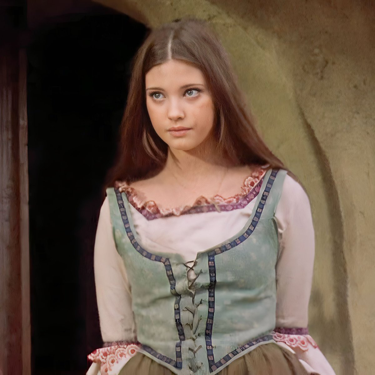 #LynneFrederick in #VampireCircus 🧛 #HammerHorror 
•
{#EnglishRose}{#LynneFrederickFanPage} {#beautiful} {#1970s} {#british} {#britishfilm} {#beauty} {#beautifulwoman} {#movie} {#actress} {#longhairdontcare} {#britishculture} {#angelface} {#screamqueens} {#horrormovies}