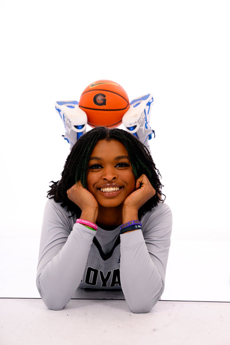One more sleep until the start of the season! Catch your Hoyas at McDonough Arena on Monday at 7 pm against UMES! And don't forget to wear pink to show you're #TashaTough!

#HoyaSaxa #EarnedNeverGiven