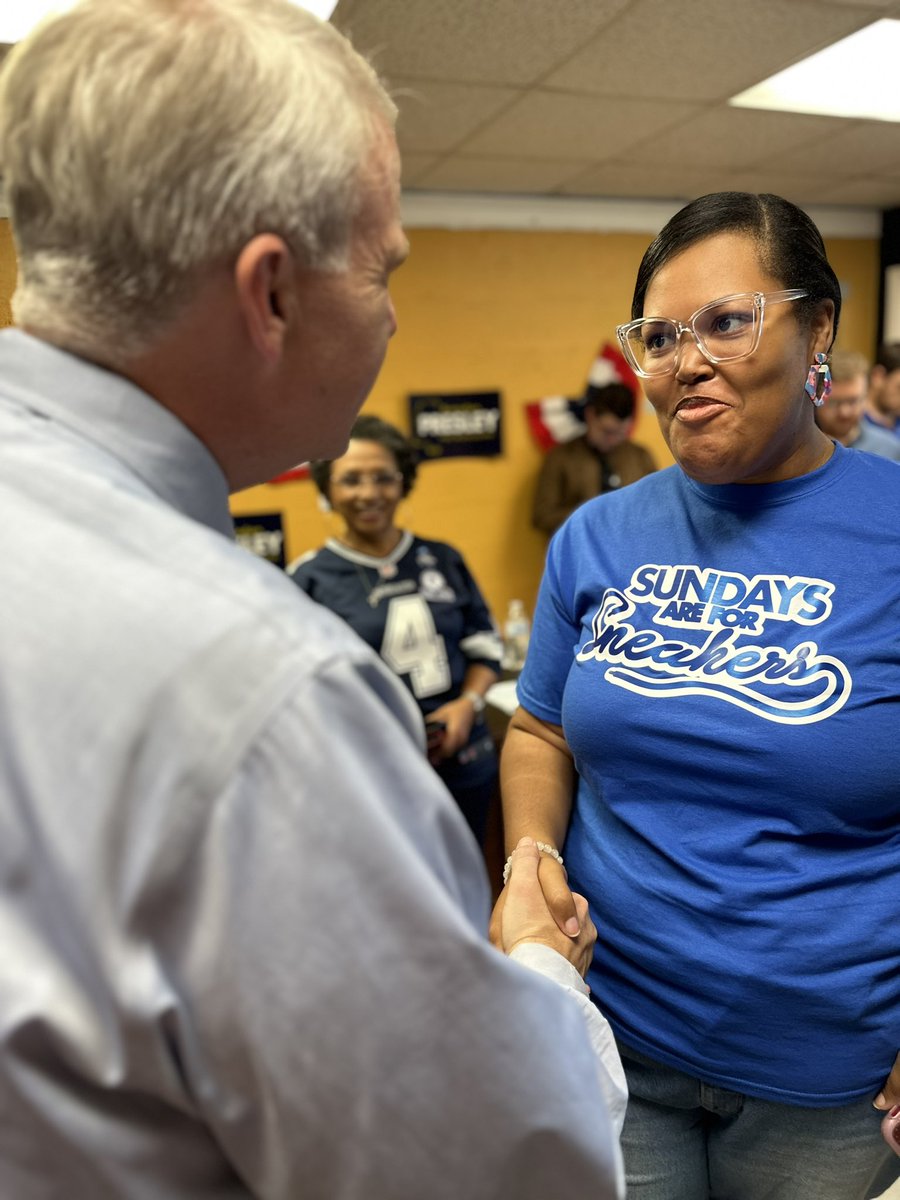 KatharineKurz's tweet image. .@BrandonPresley making stops in Jackson and Hattiesburg to personally thank the folks knocking on doors. 

“This race is tight as a tick, but we’re not leaving a stone unturned.” - straight from the man himself!! #MSGov