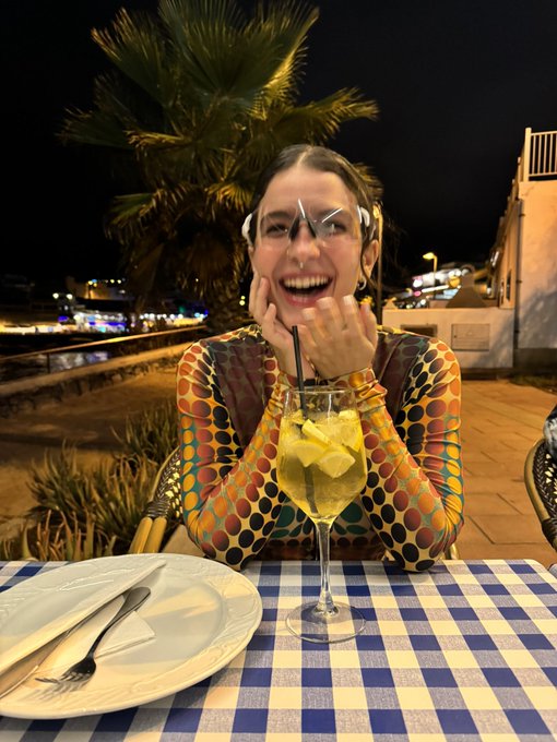 🤣 https://t.co/qPlVreoDAB