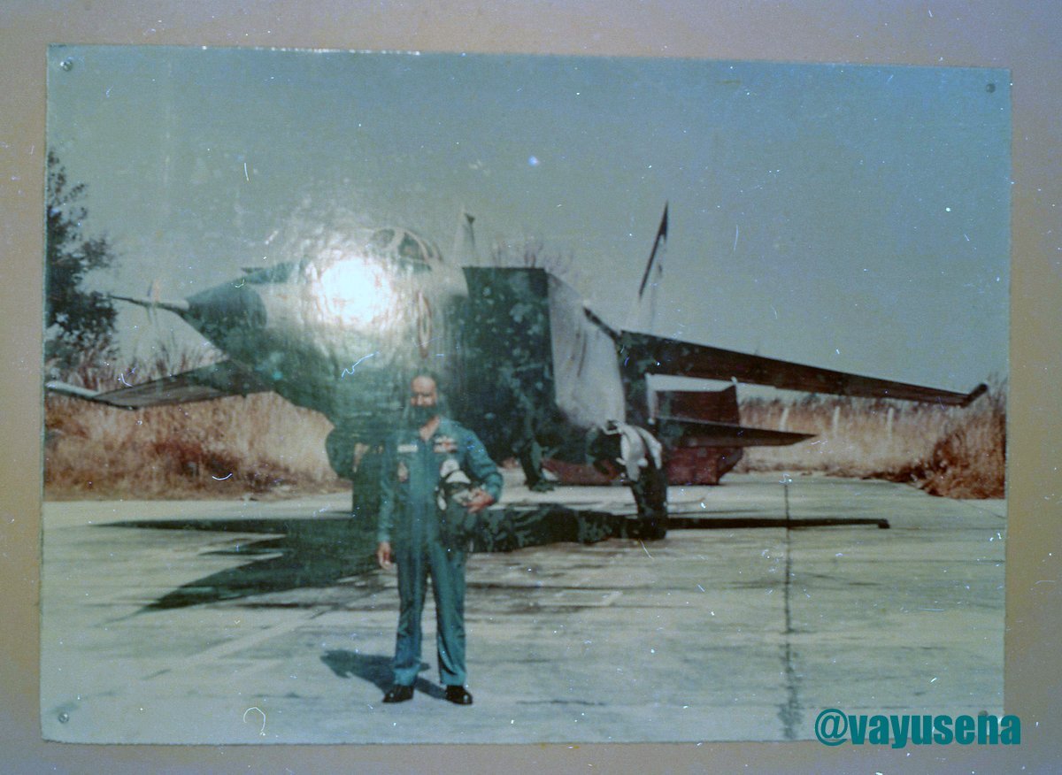 This photo of a MiG-25 and its unidentified pilot was displayed in the IAF museum in 1990. There was no caption, and I captured the 'PoP' as it was a super secret type in those years.. anyone know who it is? #iafhistory @IAF_MCC