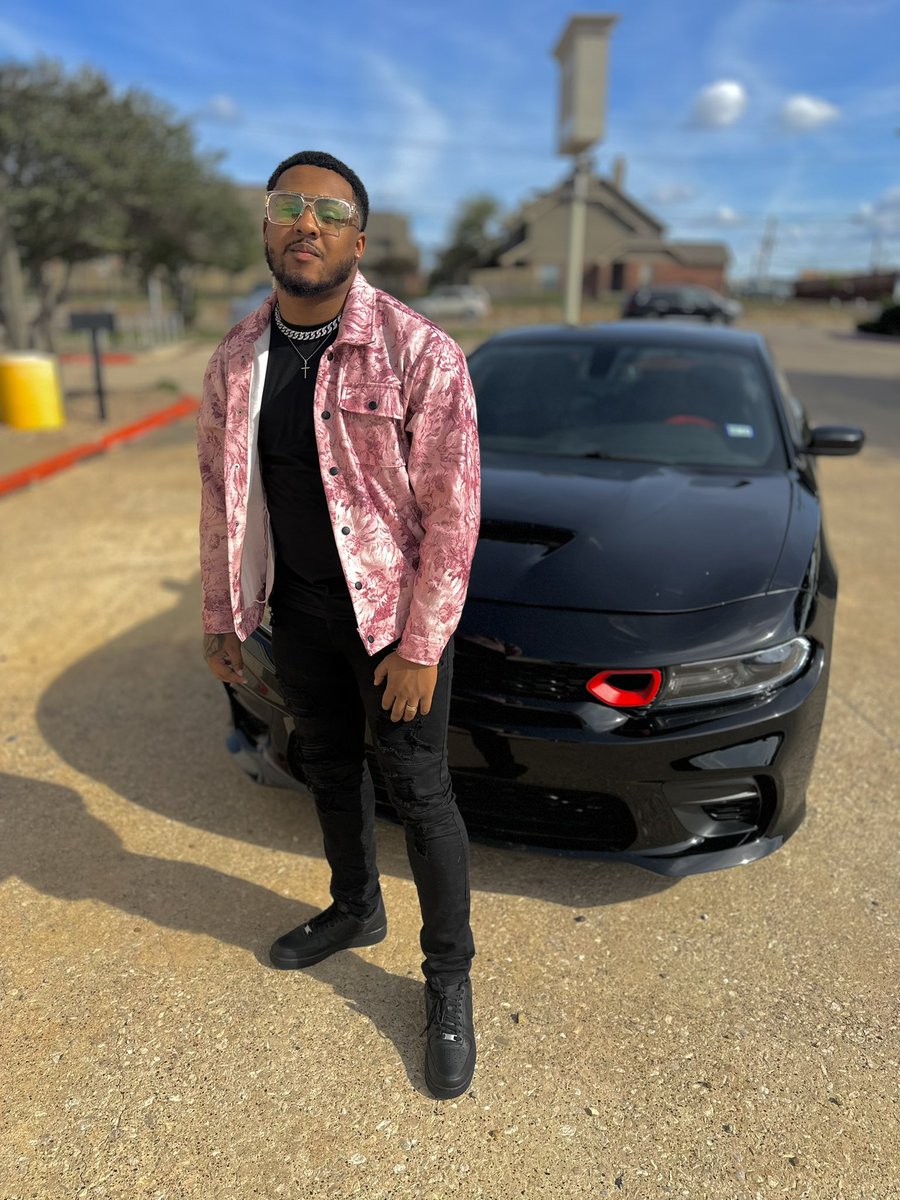iamjaydev7's tweet photo. This Feeling is like No Other 😩🩷🎉🥹🥳🥳🎉🎈 Happy 21st Birthday To Me 🎉🎉🥳😩 #21stbirthday #DallasTX https://t.co/vI5tUXGpOj