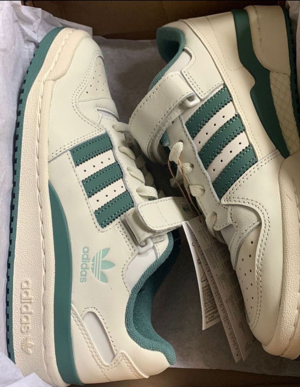 Tenis com cheap asa adidas