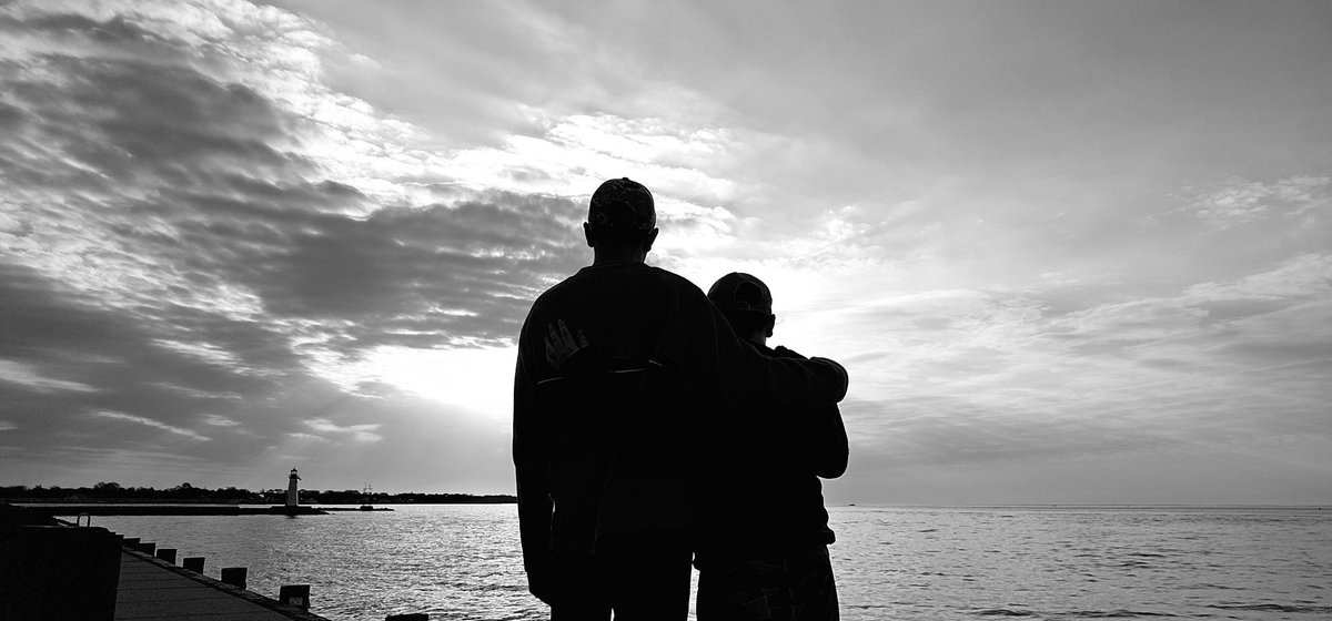 Father and his son watching the sunset.

#Bigbsphotography #BigBsPhotography454 #bigbs_photography #longislandny #sunset #fatherandson #familyphotography #blackandwhitephotography #landscapephotography #simplelife #simplephotography