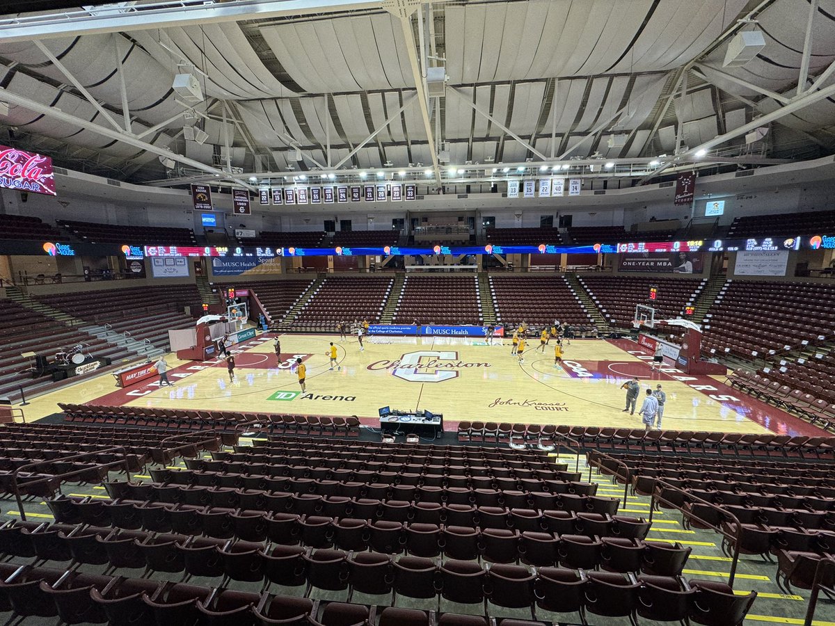 In 24 hours, we get to play basketball. 

Iona MBB at Charleston
Monday, November 6 - 7 p.m. 
📺: @FloHoops 

#GaelNation #MAACHoops