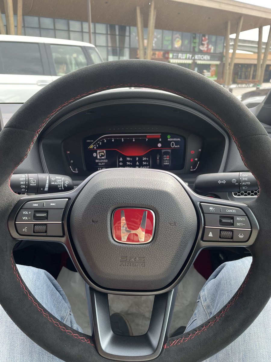 フタムラ tweet media