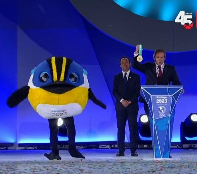Ayatanland's tweet photo. Republicanos @PRChile anuncia acusación constitucional contra Fiu por recibir medalla sin haber competido https://t.co/5nPBAYFWAT