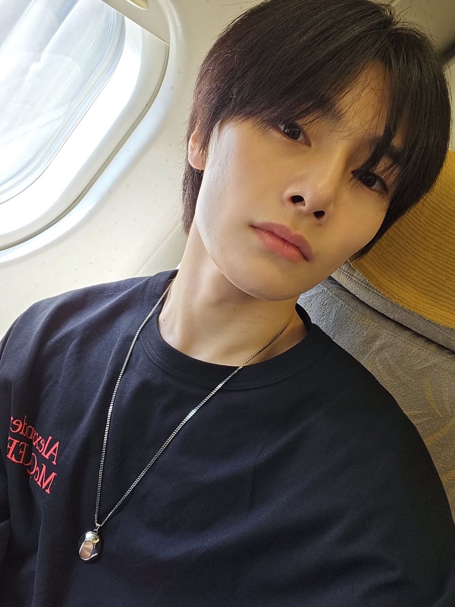 BblSkz's tweet photo. I.N🦊💭

[Foto] https://t.co/O1AnMPsb1P
